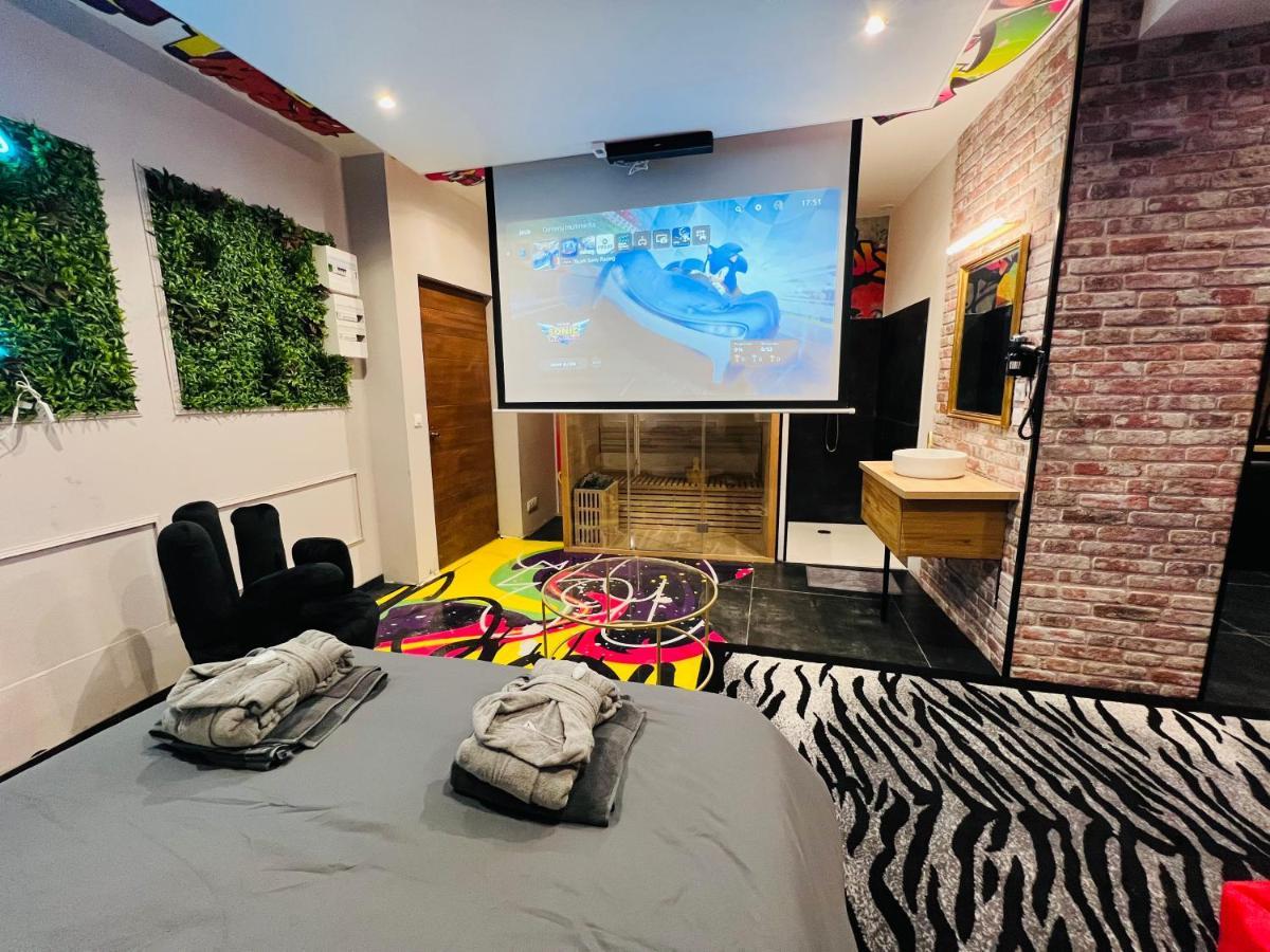 Capsule Street Art - Sauna- Jacuzzi - Playstation 5 - Billard - Netflix - Home Cinema - Terrasse Douai Extérieur photo