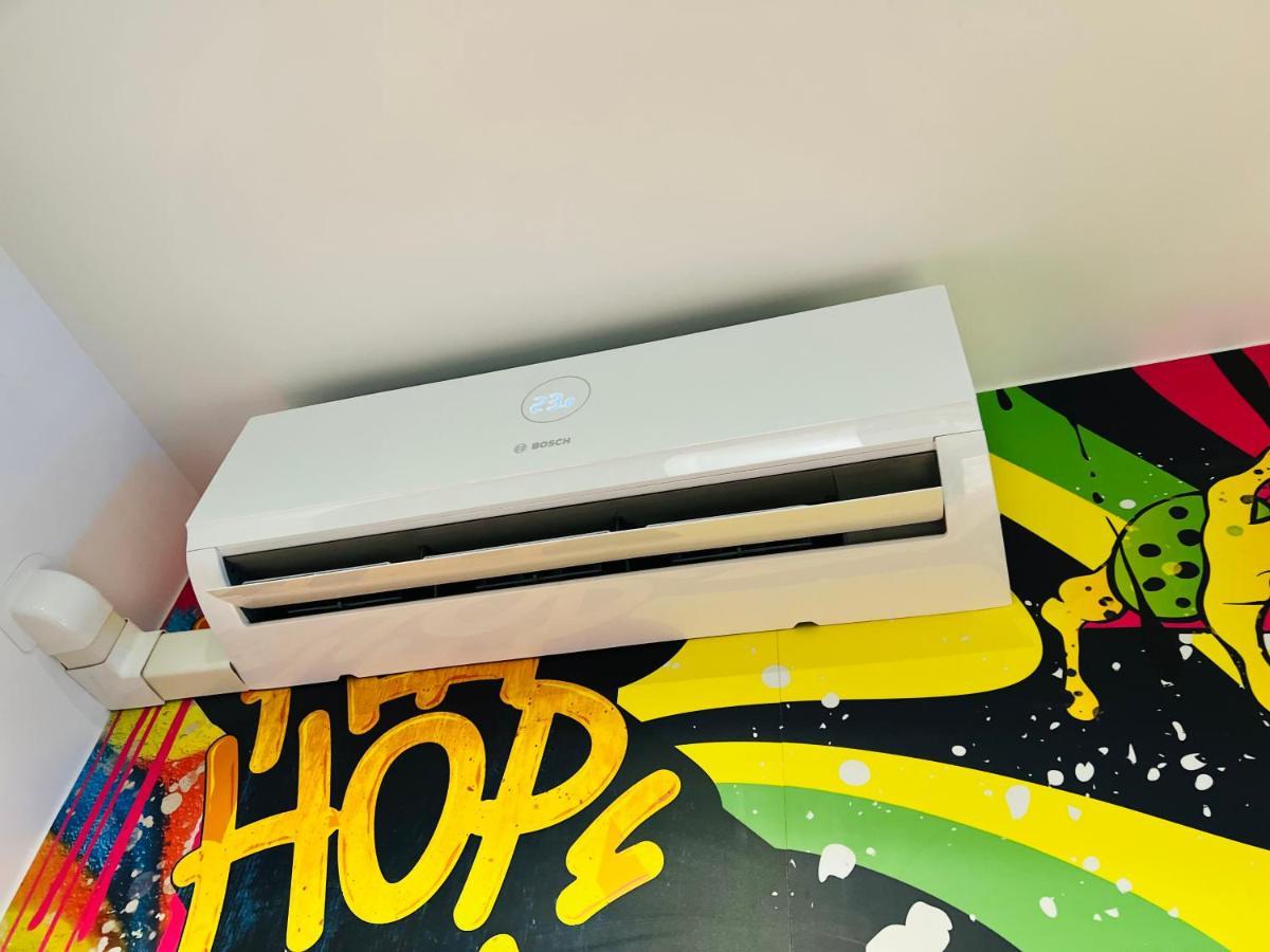 Capsule Street Art - Sauna- Jacuzzi - Playstation 5 - Billard - Netflix - Home Cinema - Terrasse Douai Extérieur photo